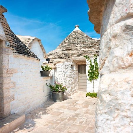 Trulli Holiday Albergo Diffuso Alberobello Luaran gambar