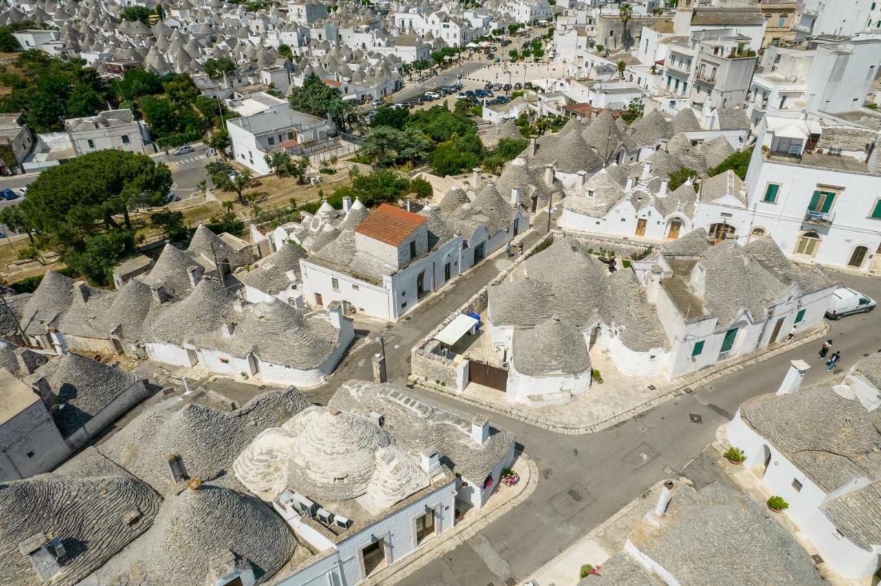 Trulli Holiday Albergo Diffuso Alberobello Luaran gambar