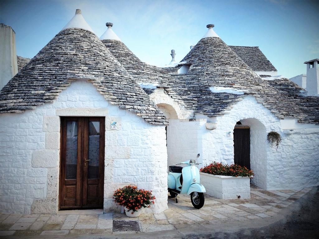 Trulli Holiday Albergo Diffuso Alberobello Luaran gambar